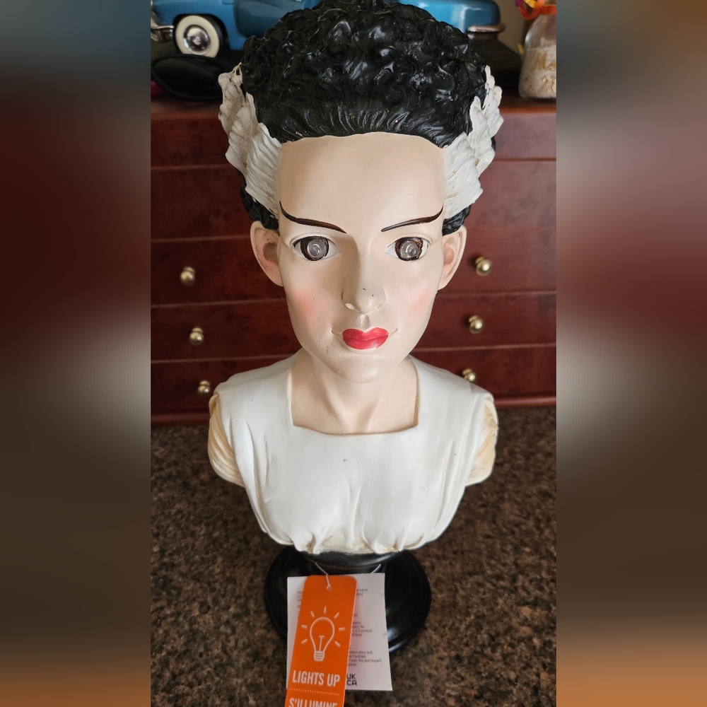 Bride of Frankenstein Bust